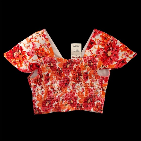 Japna | NWT Floral Flutter Sleeve Crop Top | Smocked Back | Small - Picture 2 of 6